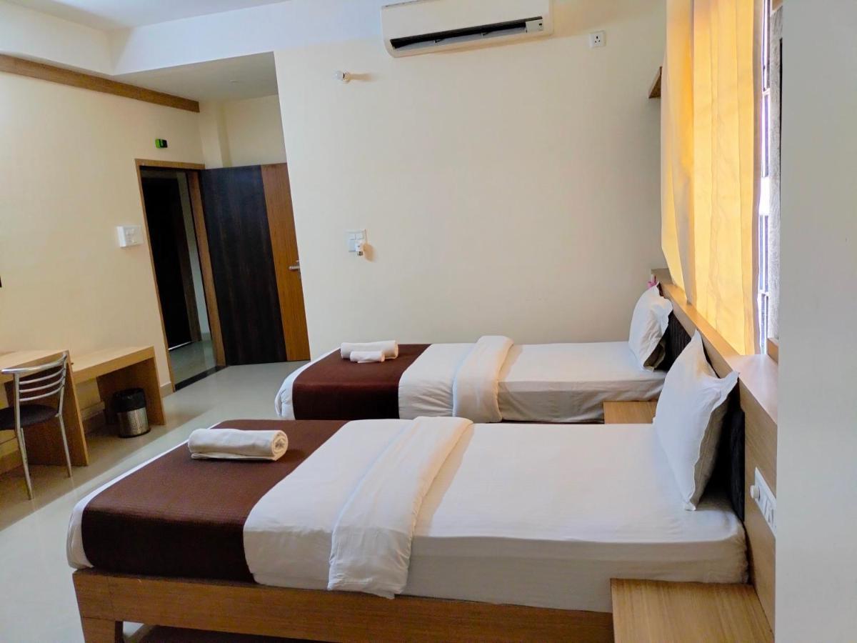 Hotel Jaysha Guwahati Ngoại thất bức ảnh